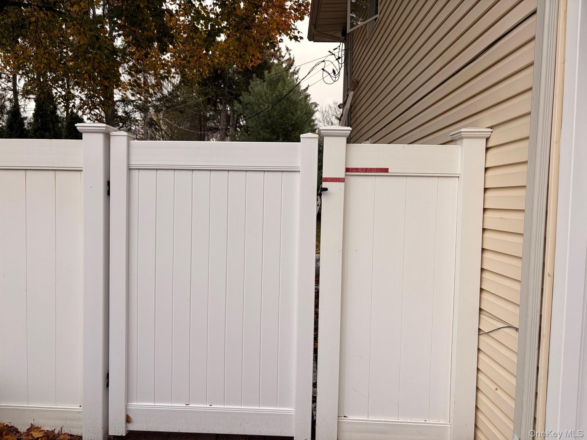 1 Gilford Court, Melville, NY 11747