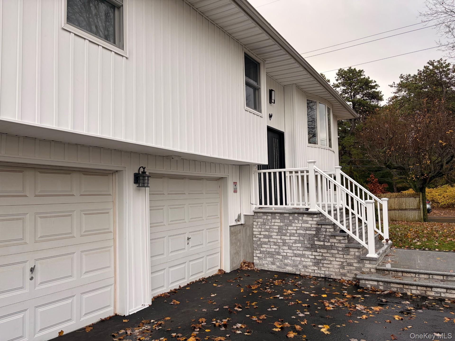 1 Gilford Court, Melville, NY 11747