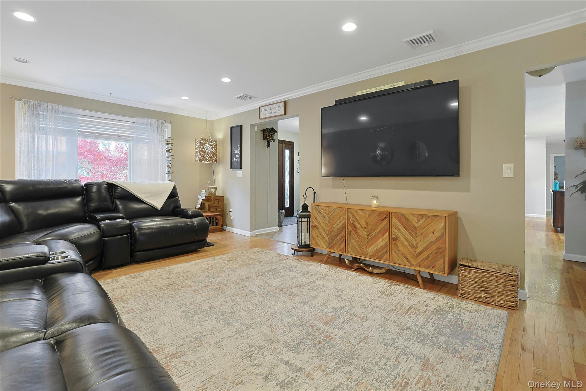 30 Pelham Avenue, Nanuet, NY 10954