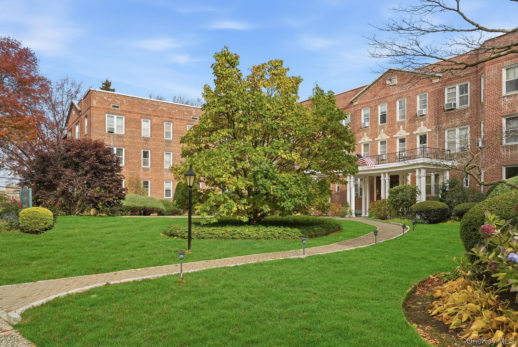 2 Overlook Road # 3C3, White Plains, NY 10605