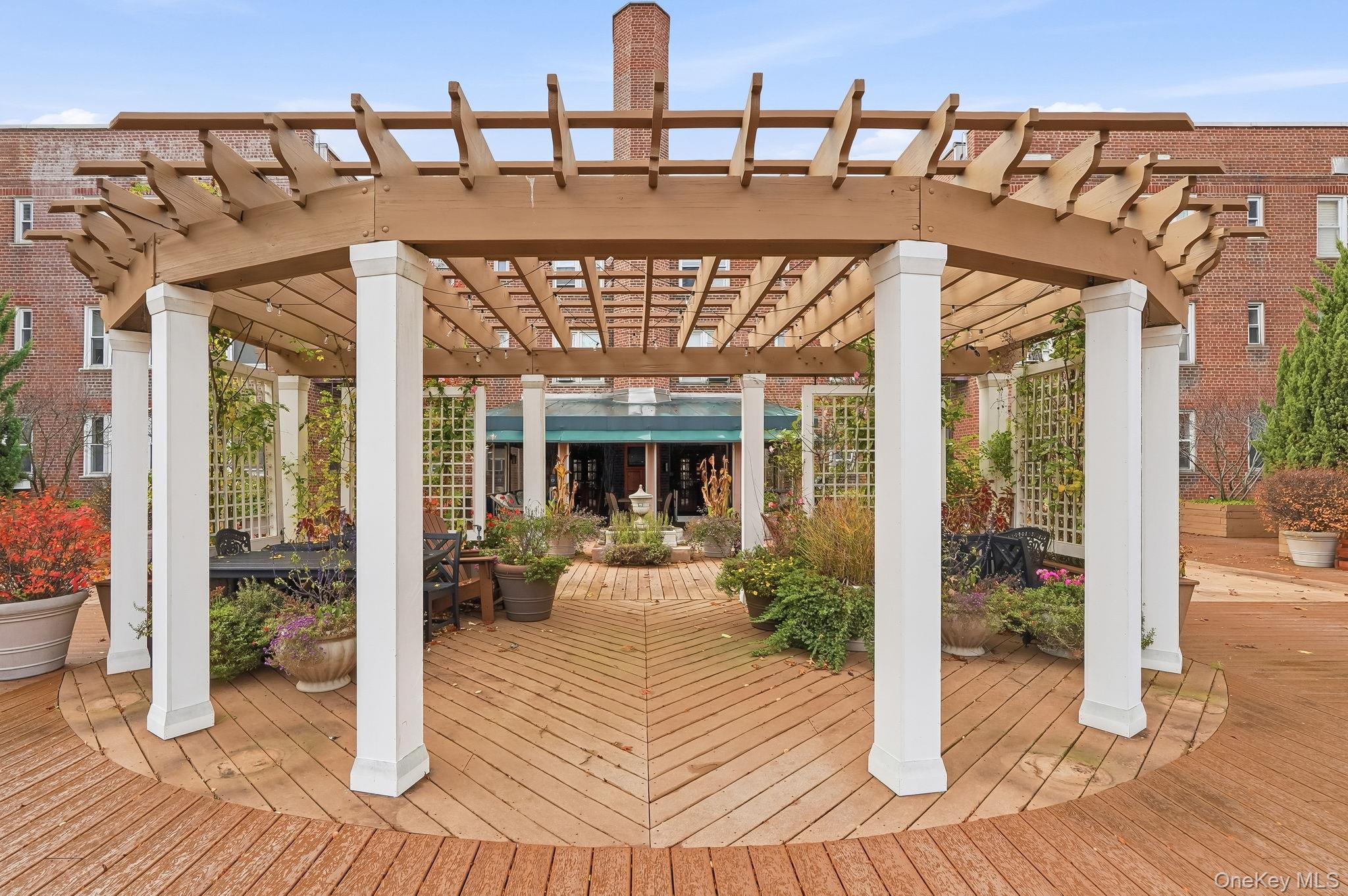 2 Overlook Road # 3C3, White Plains, NY 10605