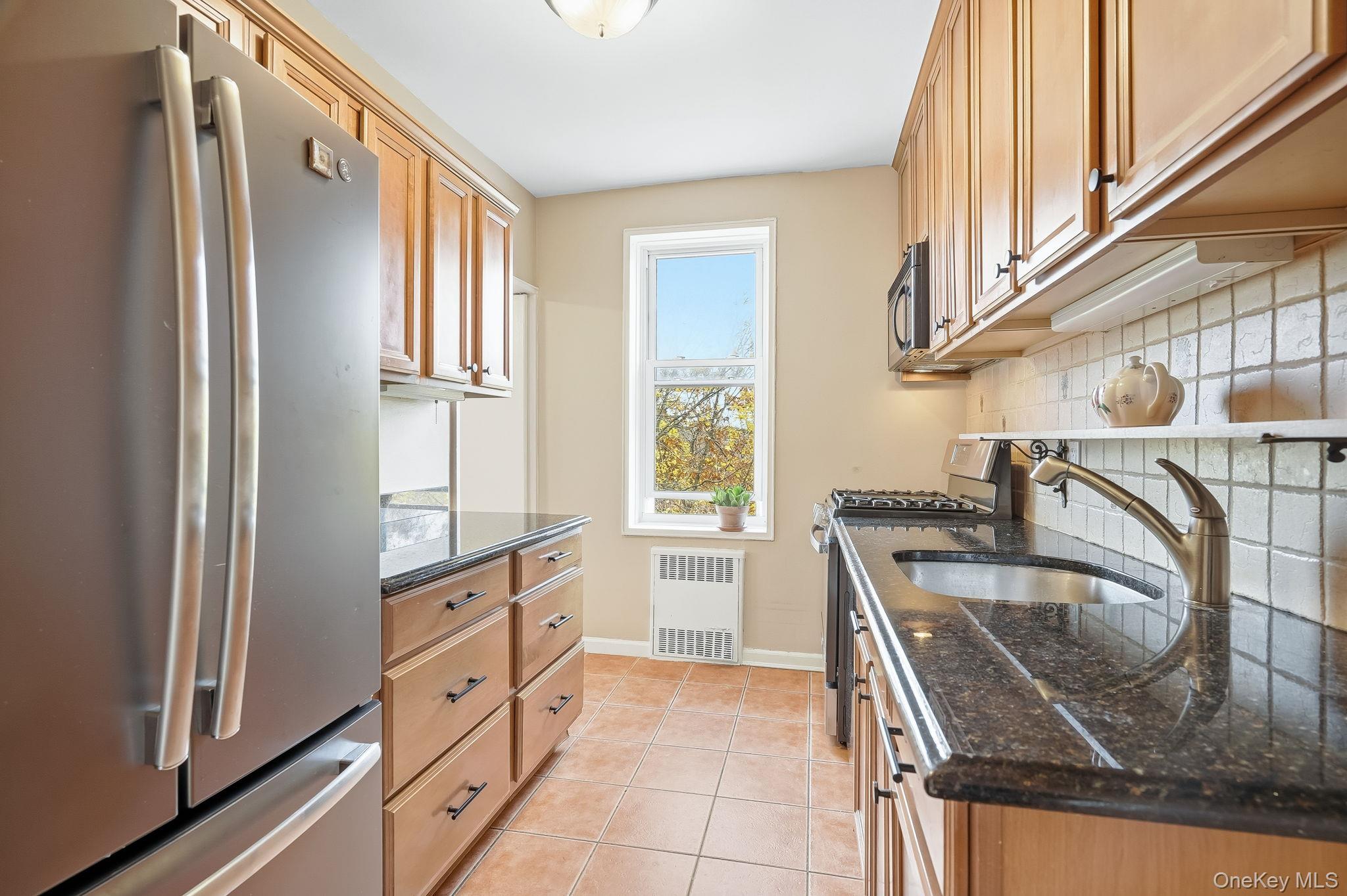 2 Overlook Road # 3C3, White Plains, NY 10605