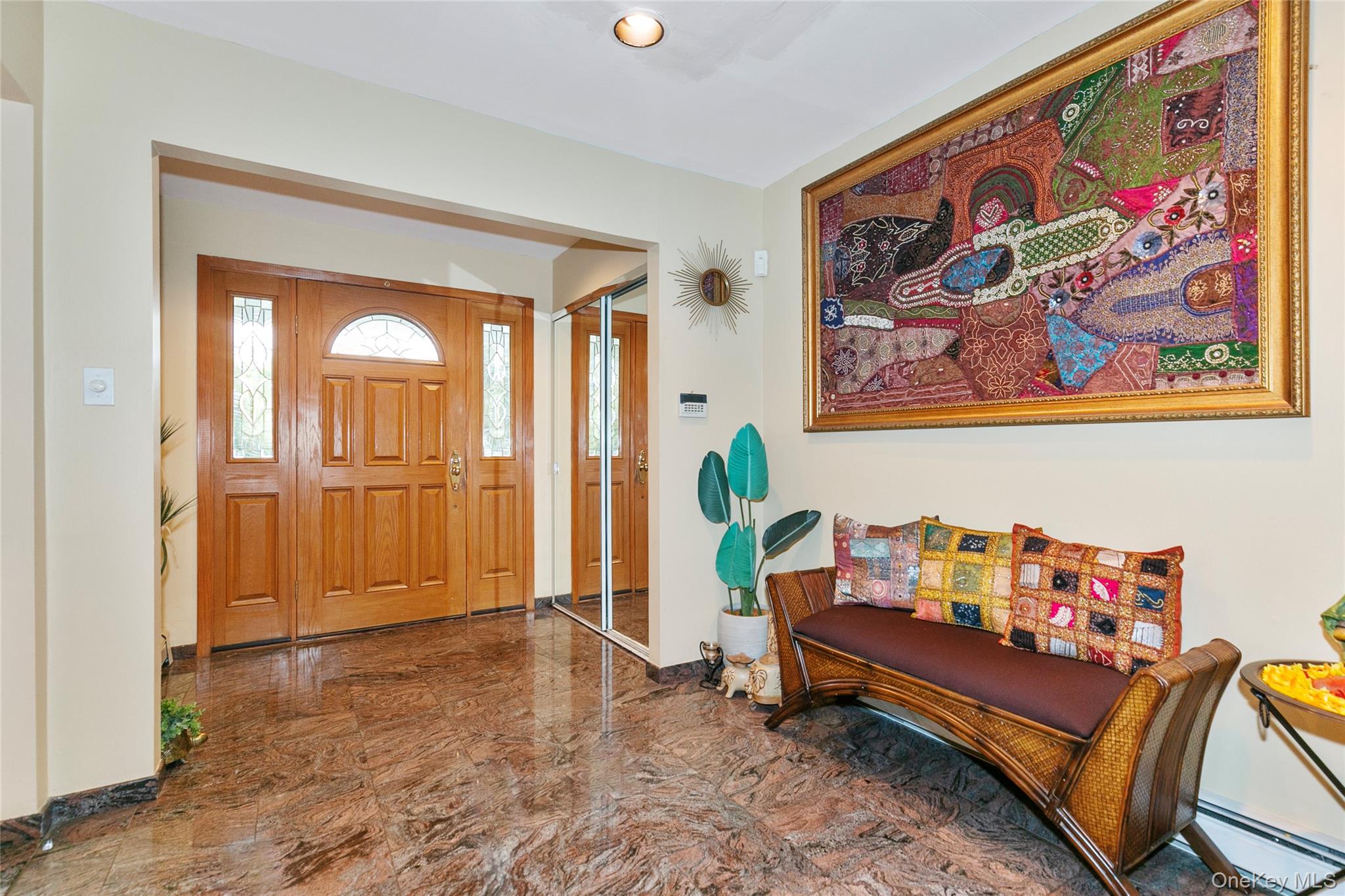 123 South Drive, Manhasset Hills, NY 11040