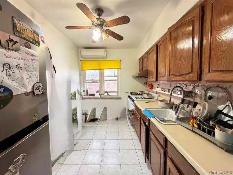 73-60 198th Street, Fresh Meadows, NY 11366