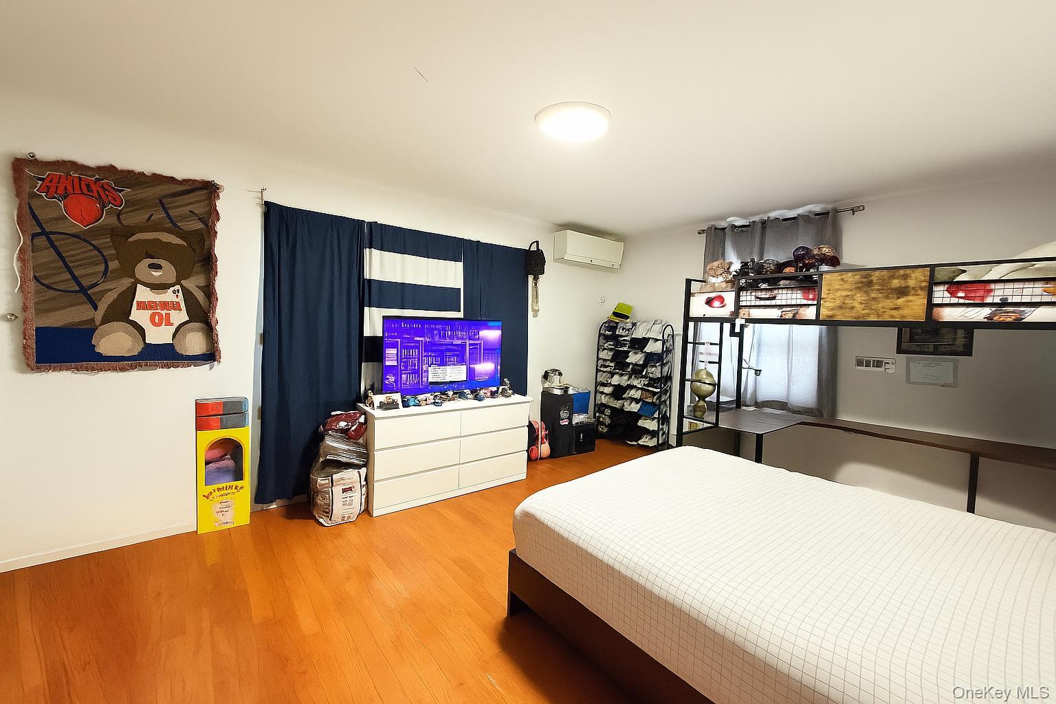 73-60 198th Street, Fresh Meadows, NY 11366