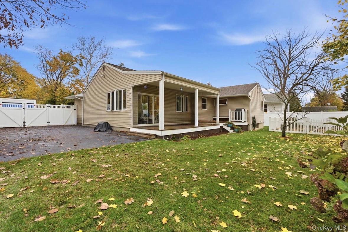 34 Weston Street, Huntington Station, NY 11746