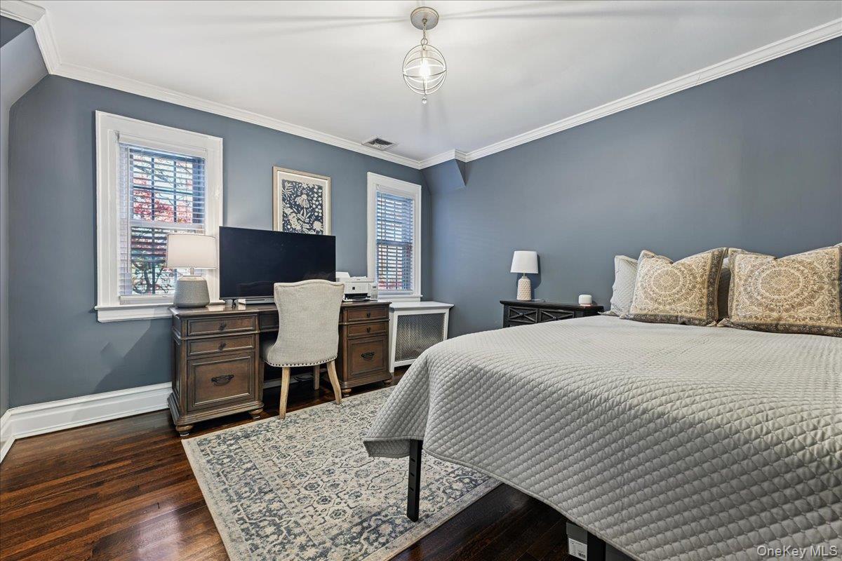 136 Locust Street, Garden City, NY 11530