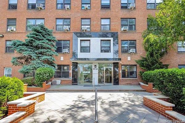 99-40 63rd Road # 1O, Rego Park, NY 11374
