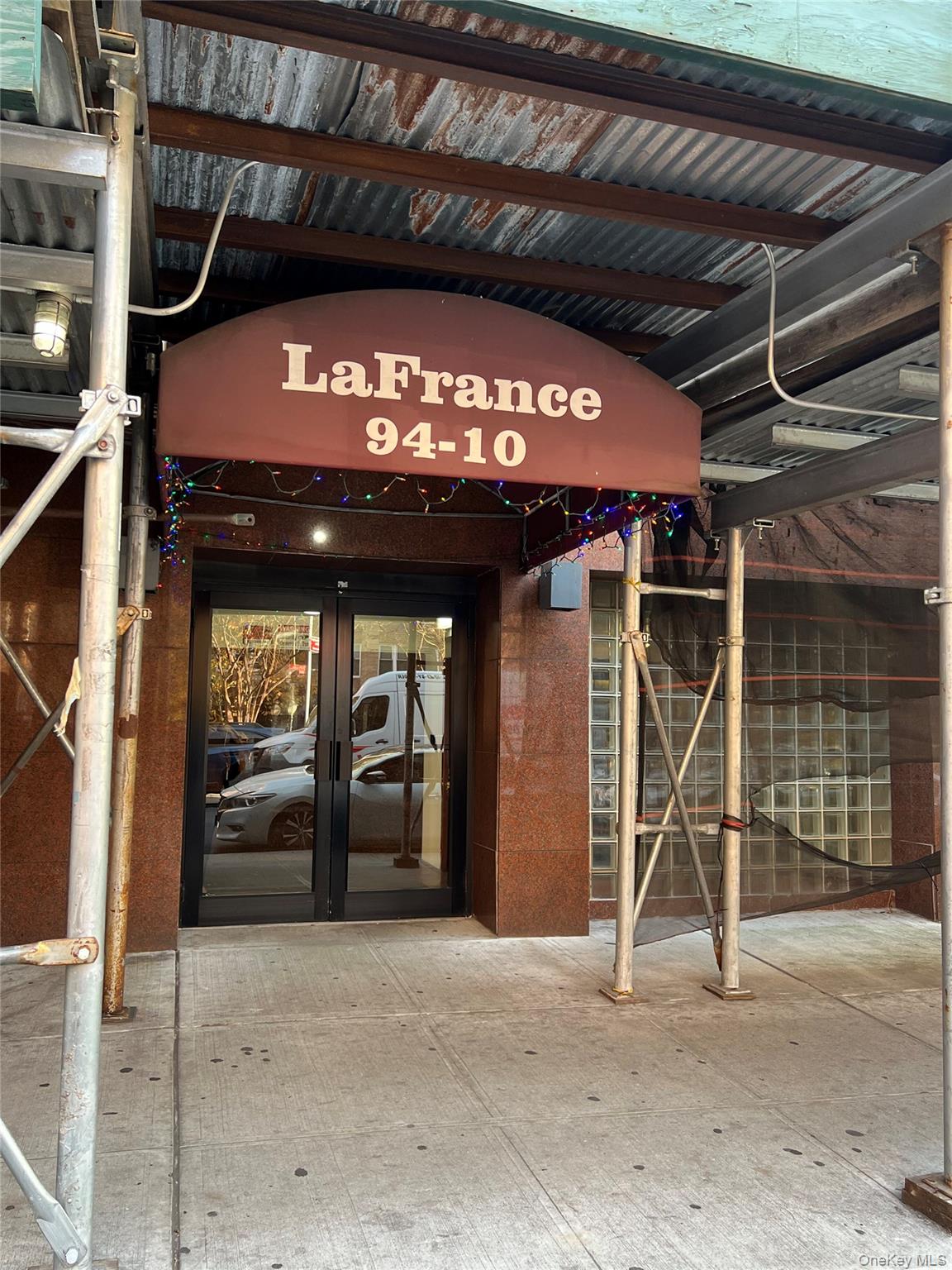94-10 59th Avenue # 2J, Elmhurst, NY 11373