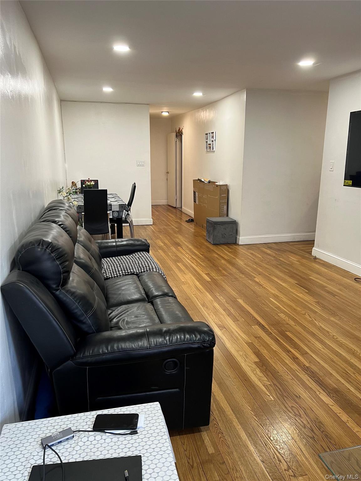 94-10 59th Avenue # 2J, Elmhurst, NY 11373