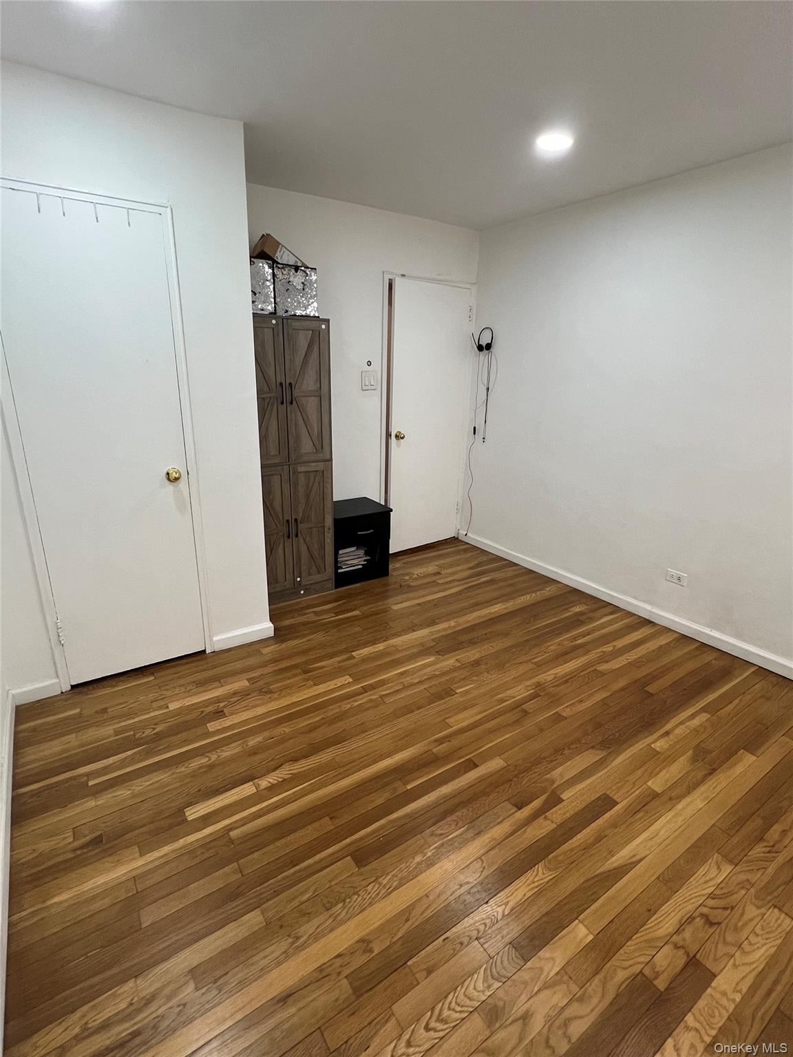 94-10 59th Avenue # 2J, Elmhurst, NY 11373