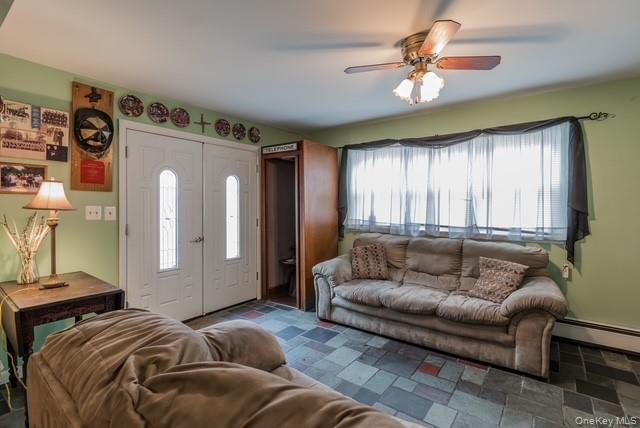 10 Grand Street, Smithtown, NY 11787