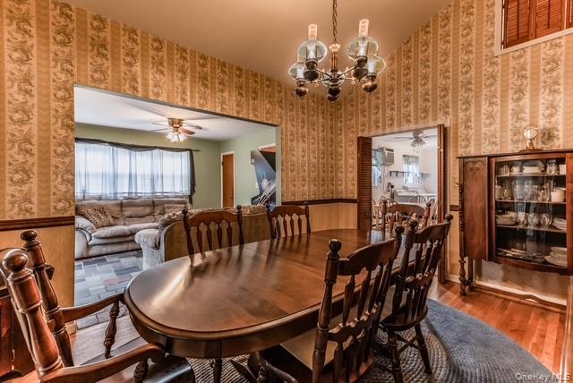 10 Grand Street, Smithtown, NY 11787