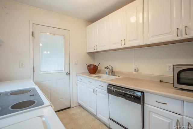 10 Grand Street, Smithtown, NY 11787