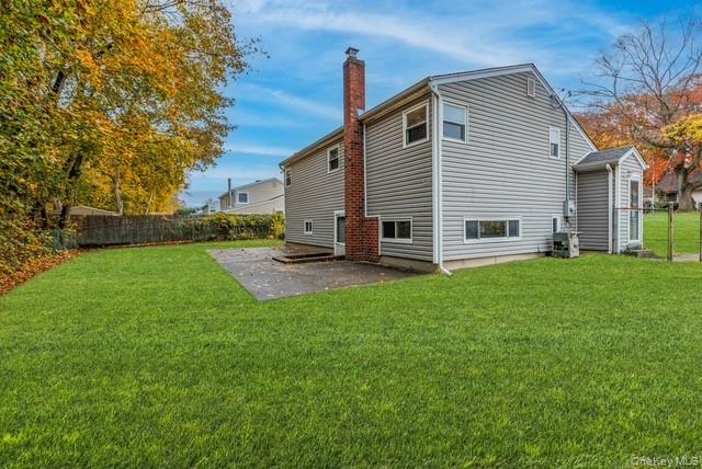 10 Grand Street, Smithtown, NY 11787