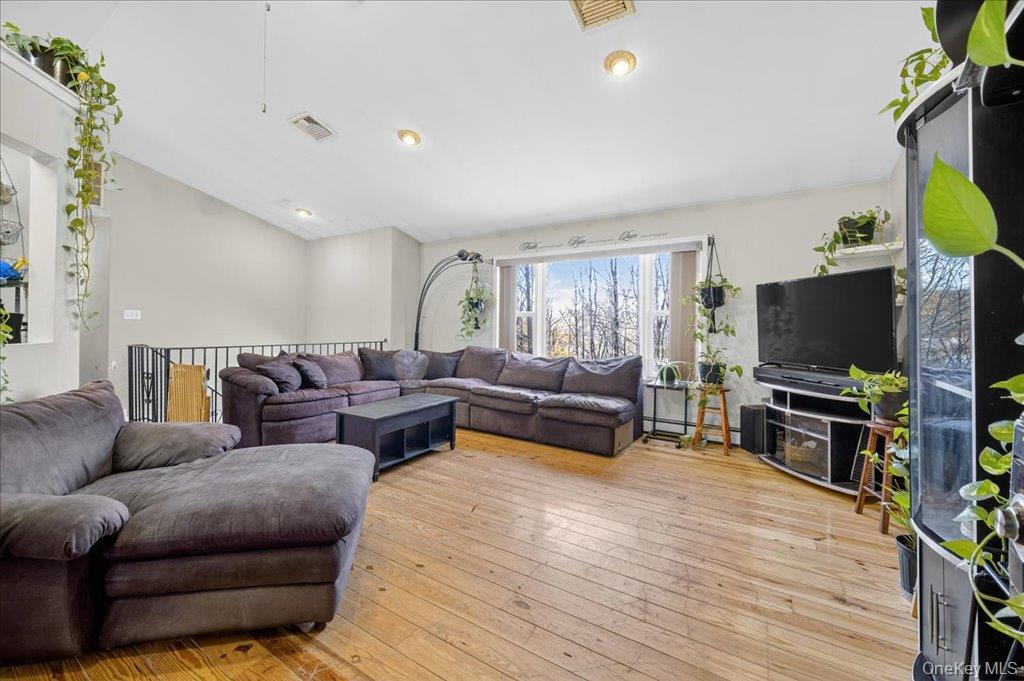 74 Pocatello Road, Middletown, NY 10940