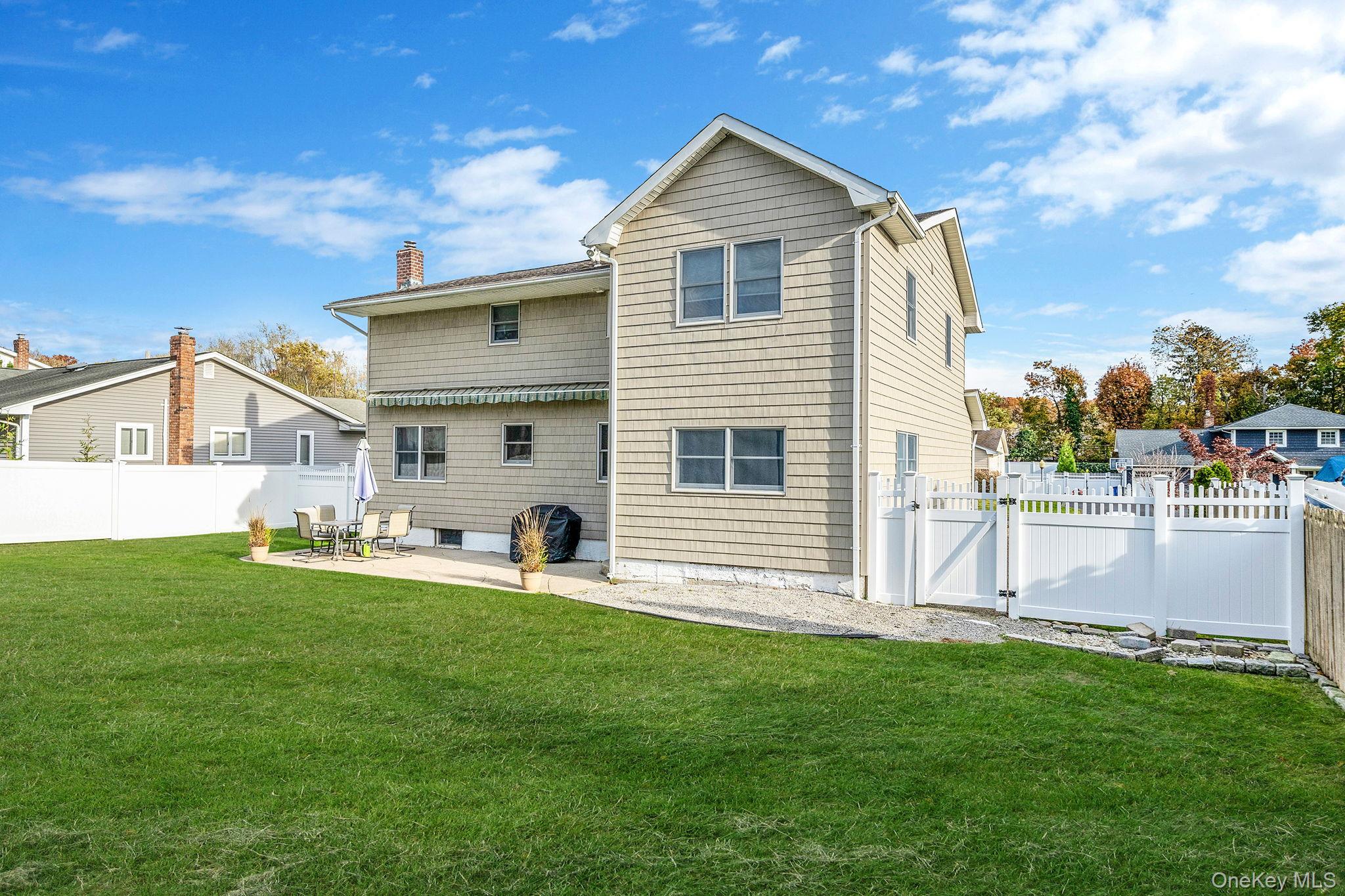 106 Fifty Acre Road S, Smithtown, NY 11787