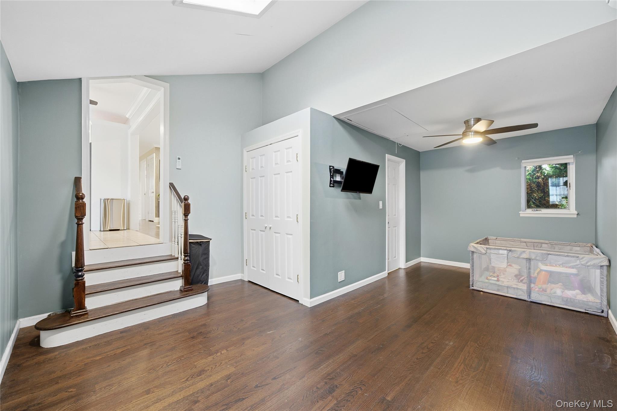 32 Beachwood Drive, Babylon, NY 11702