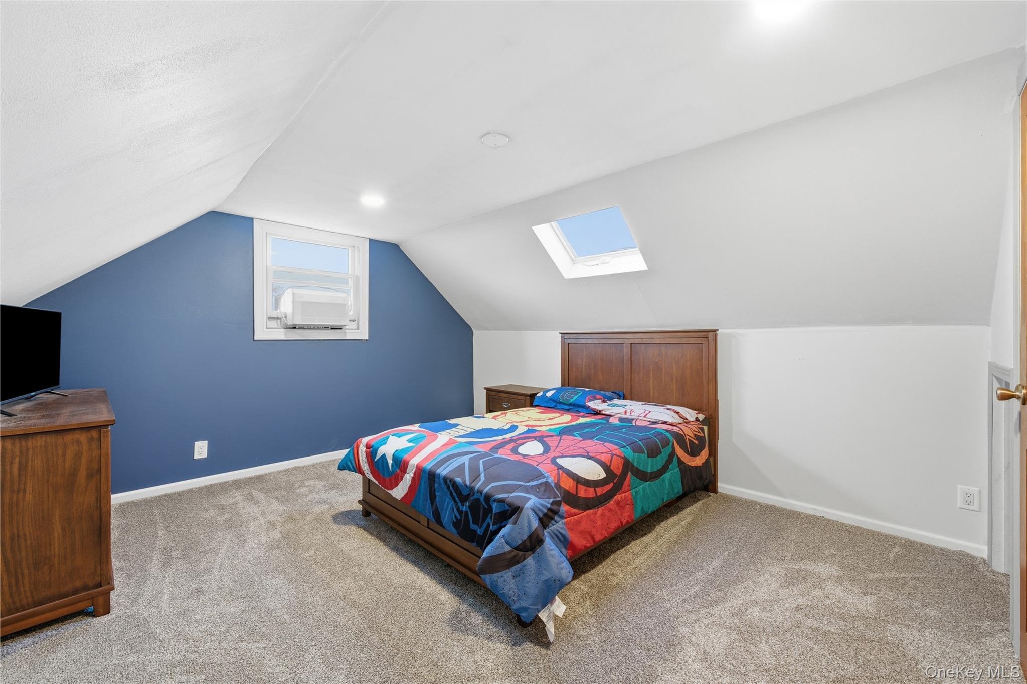 32 Beachwood Drive, Babylon, NY 11702