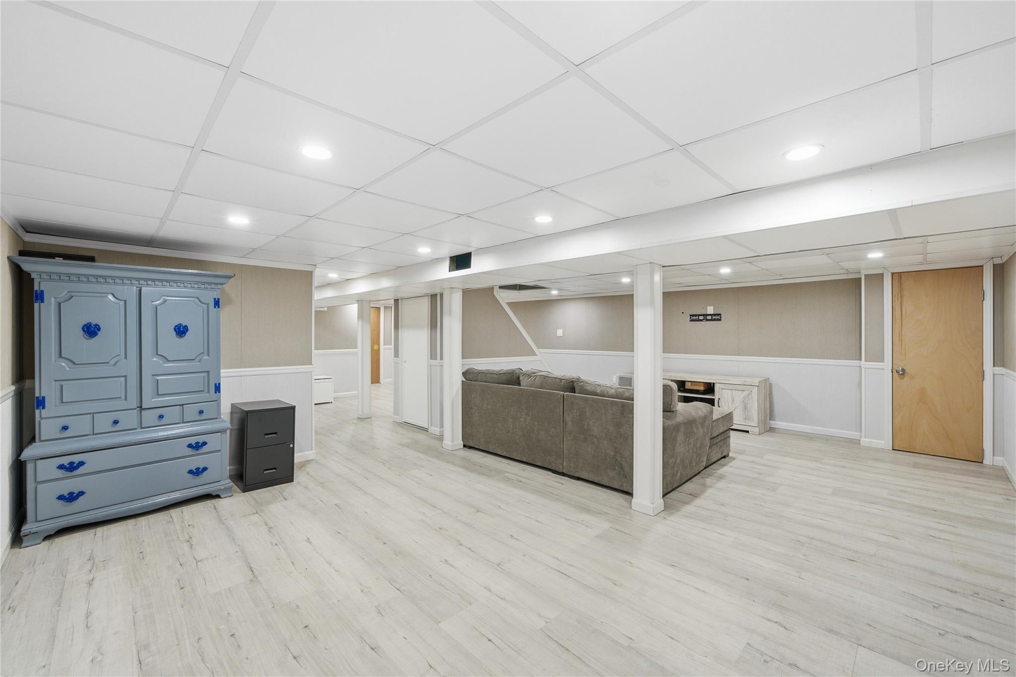 32 Beachwood Drive, Babylon, NY 11702