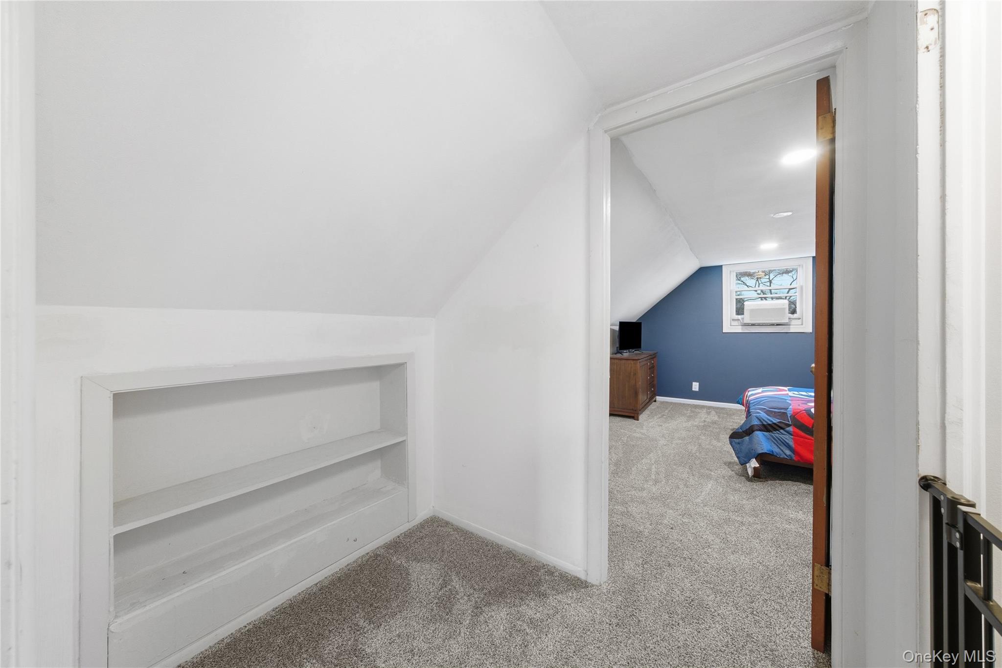 32 Beachwood Drive, Babylon, NY 11702