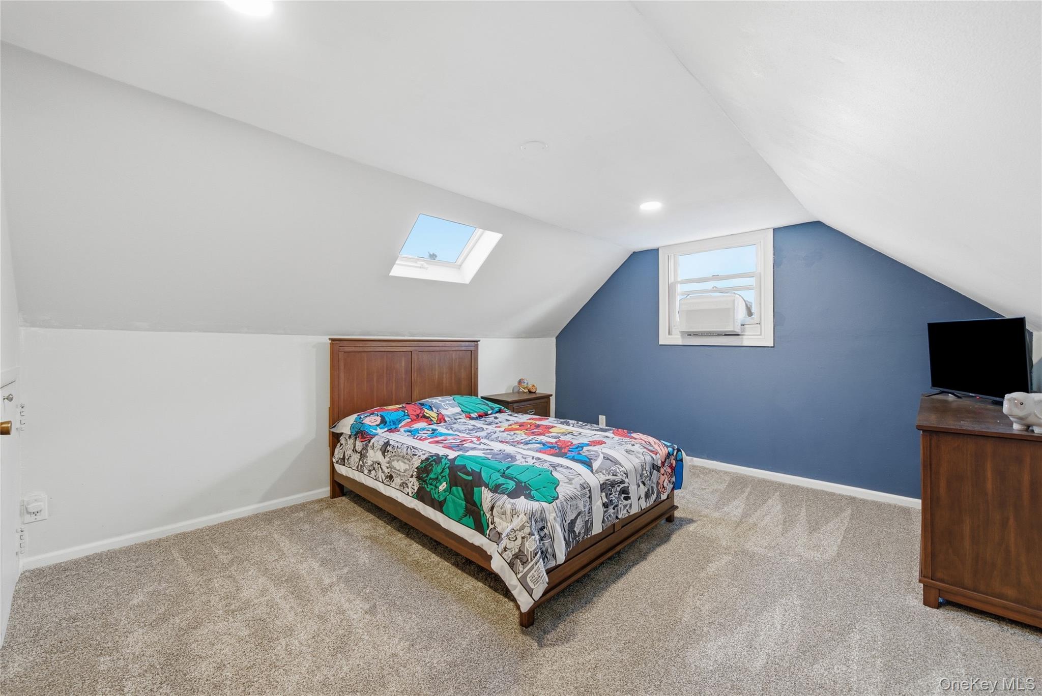 32 Beachwood Drive, Babylon, NY 11702