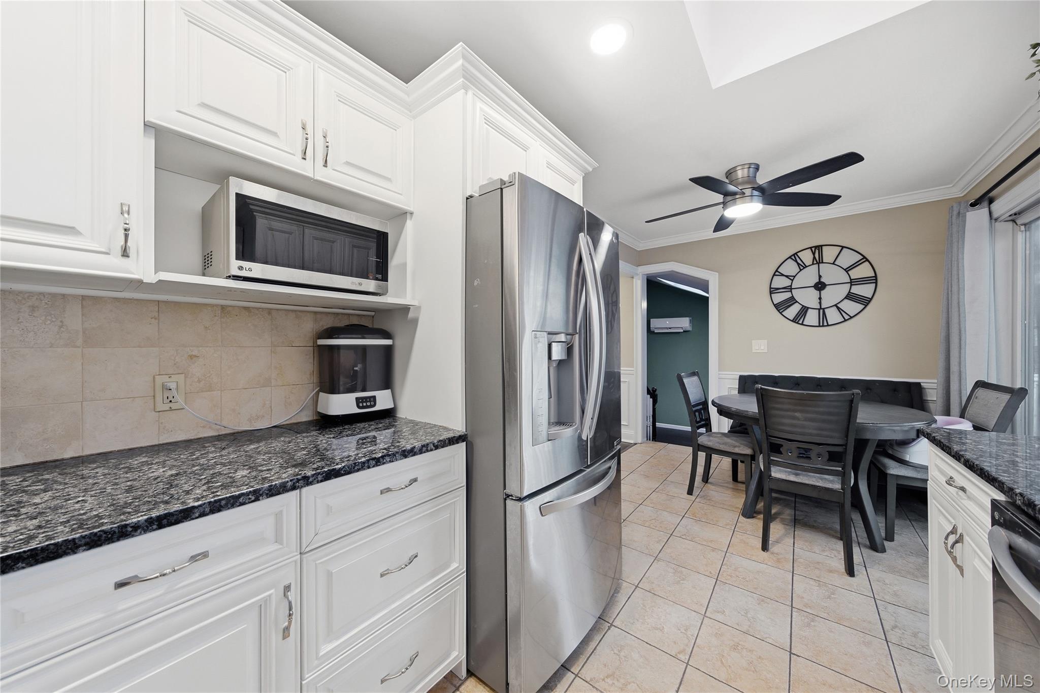 32 Beachwood Drive, Babylon, NY 11702