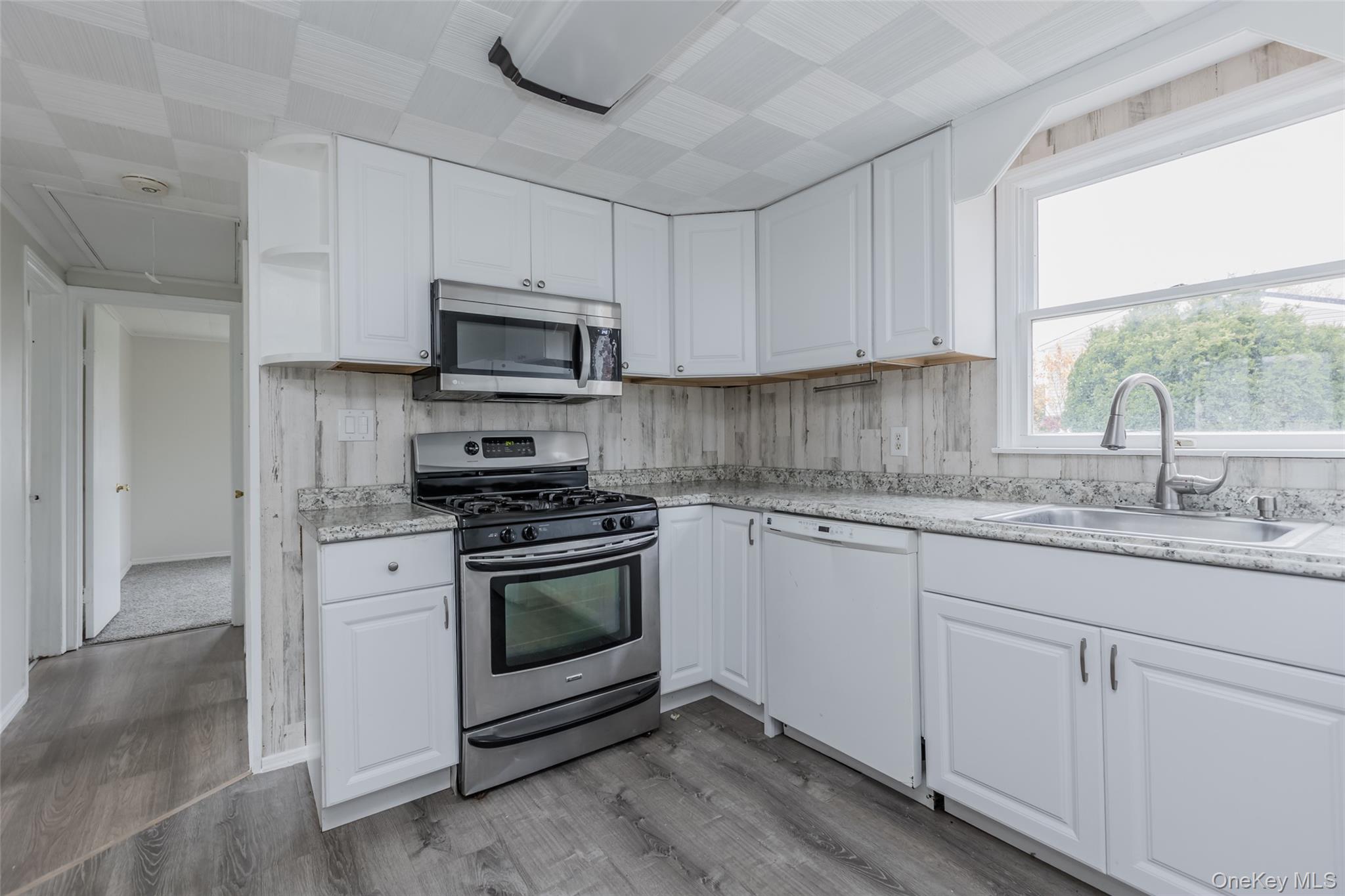 141 Wendy Drive, Holtsville, NY 11742