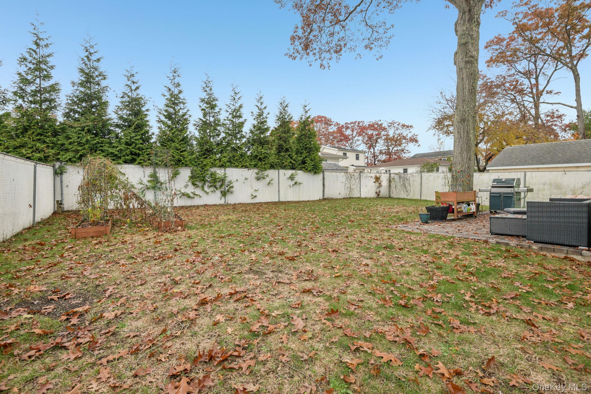 515 McCall Avenue, West Islip, NY 11795