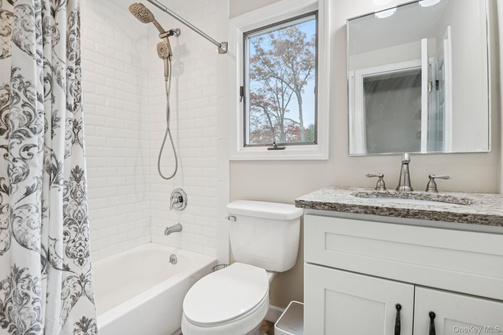 515 McCall Avenue, West Islip, NY 11795