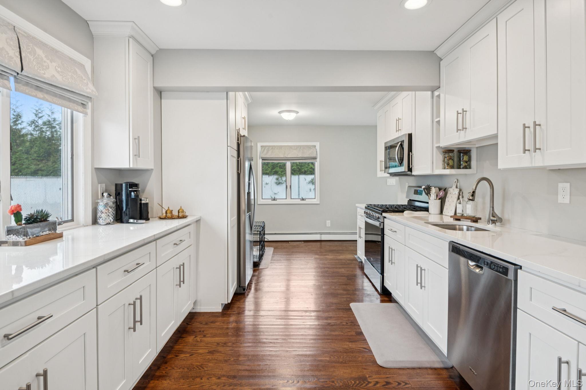 515 McCall Avenue, West Islip, NY 11795