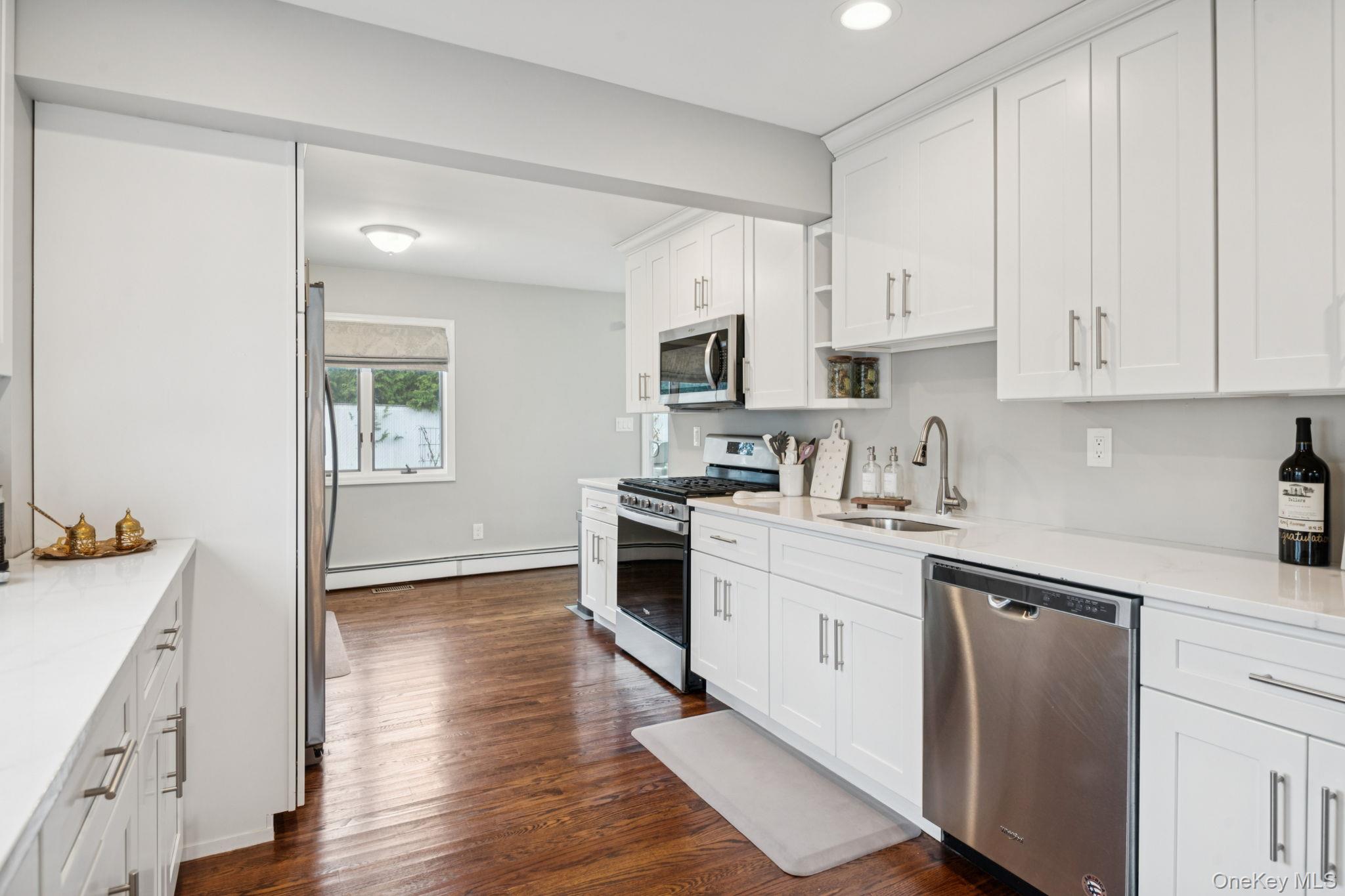 515 McCall Avenue, West Islip, NY 11795