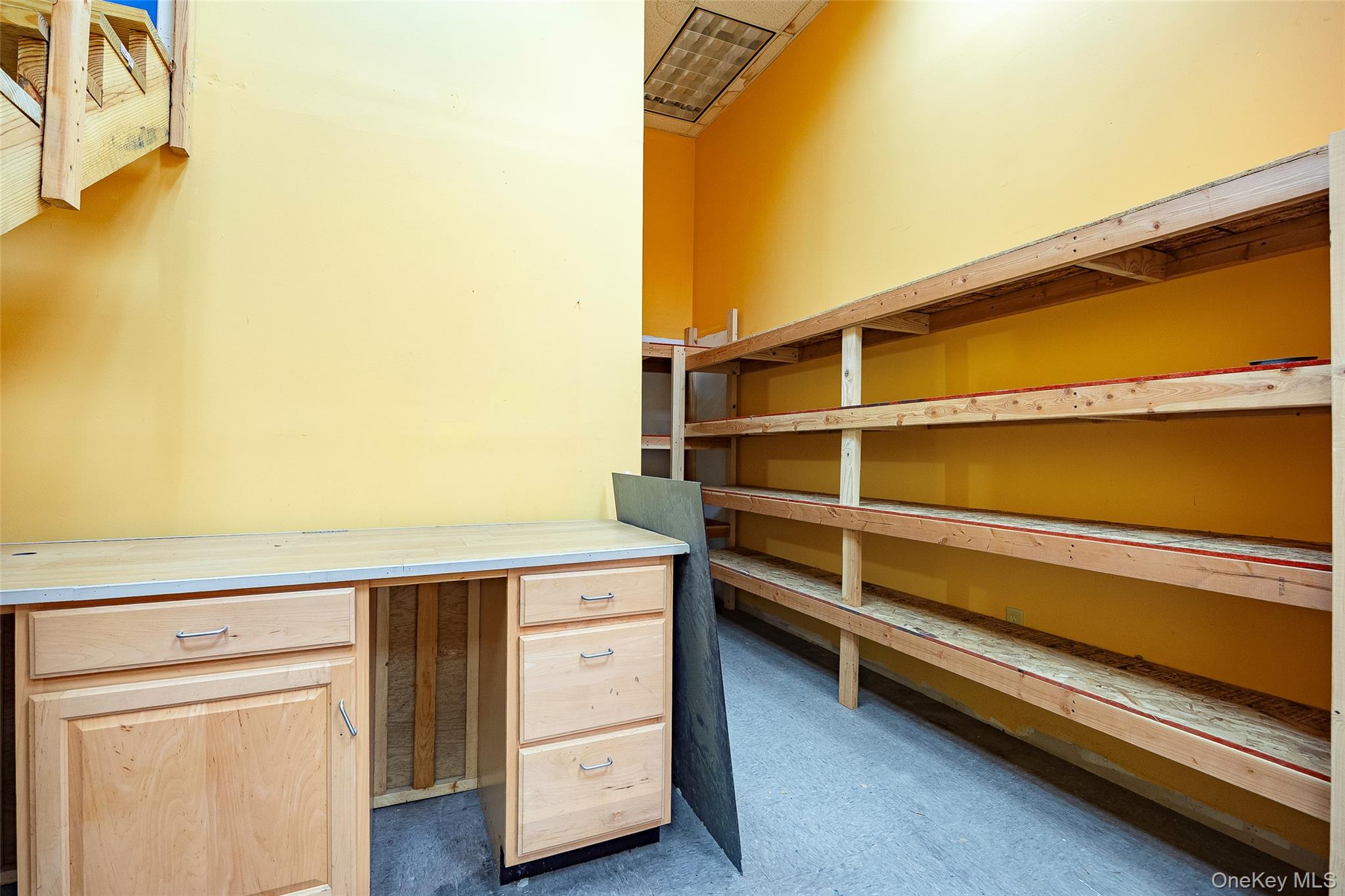 165 S Plank Road, Newburgh, NY 12550