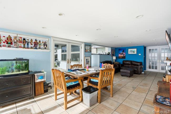 49 S Bay Avenue, Amityville, NY 11701