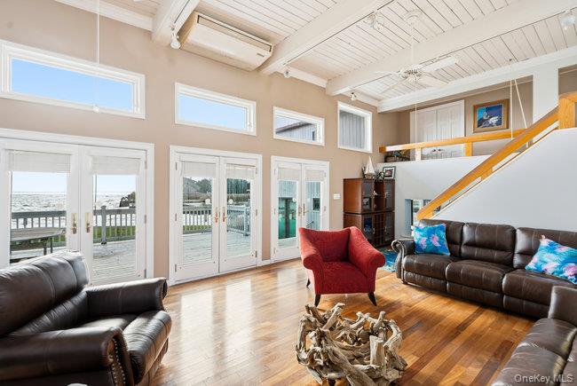 49 S Bay Avenue, Amityville, NY 11701