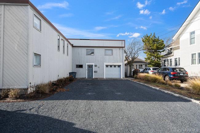 49 S Bay Avenue, Amityville, NY 11701