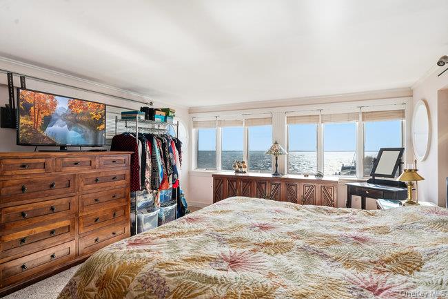 49 S Bay Avenue, Amityville, NY 11701