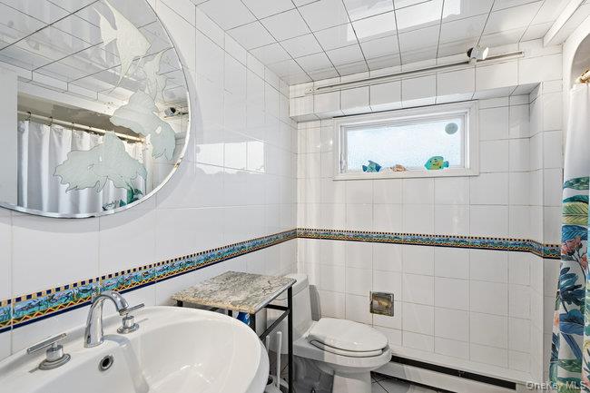 49 S Bay Avenue, Amityville, NY 11701