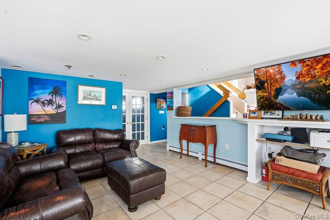 49 S Bay Avenue, Amityville, NY 11701