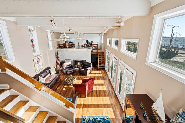 49 S Bay Avenue, Amityville, NY 11701