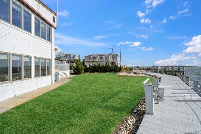 49 S Bay Avenue, Amityville, NY 11701