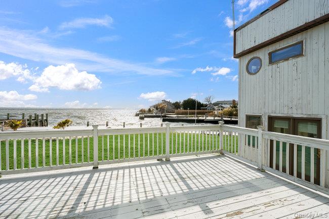 49 S Bay Avenue, Amityville, NY 11701