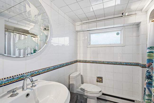 49 S Bay Avenue, Amityville, NY 11701