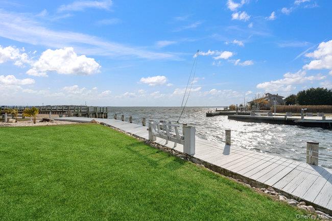 49 S Bay Avenue, Amityville, NY 11701