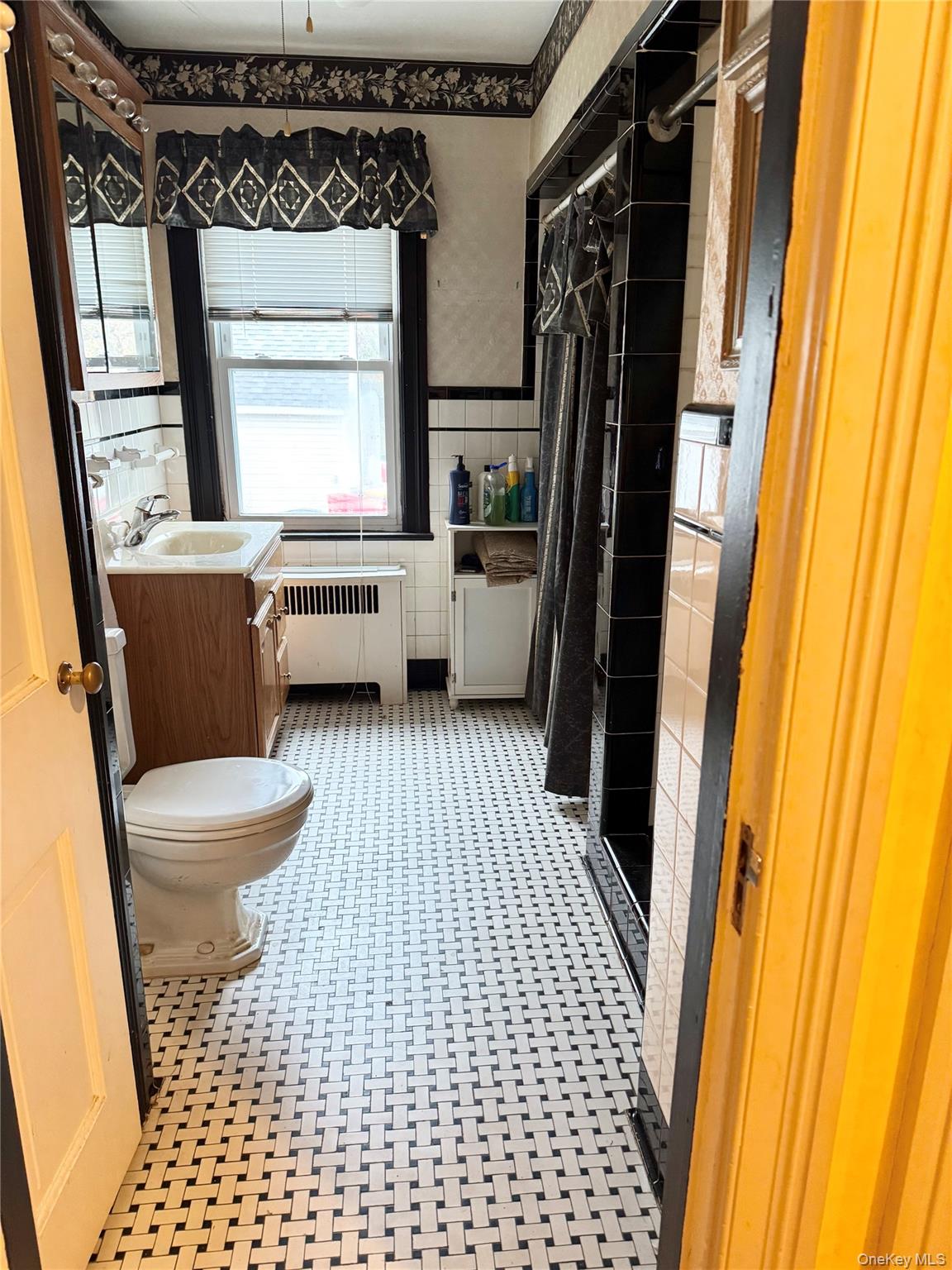 832 Dutchess Turnpike, Poughkeepsie, NY 12603