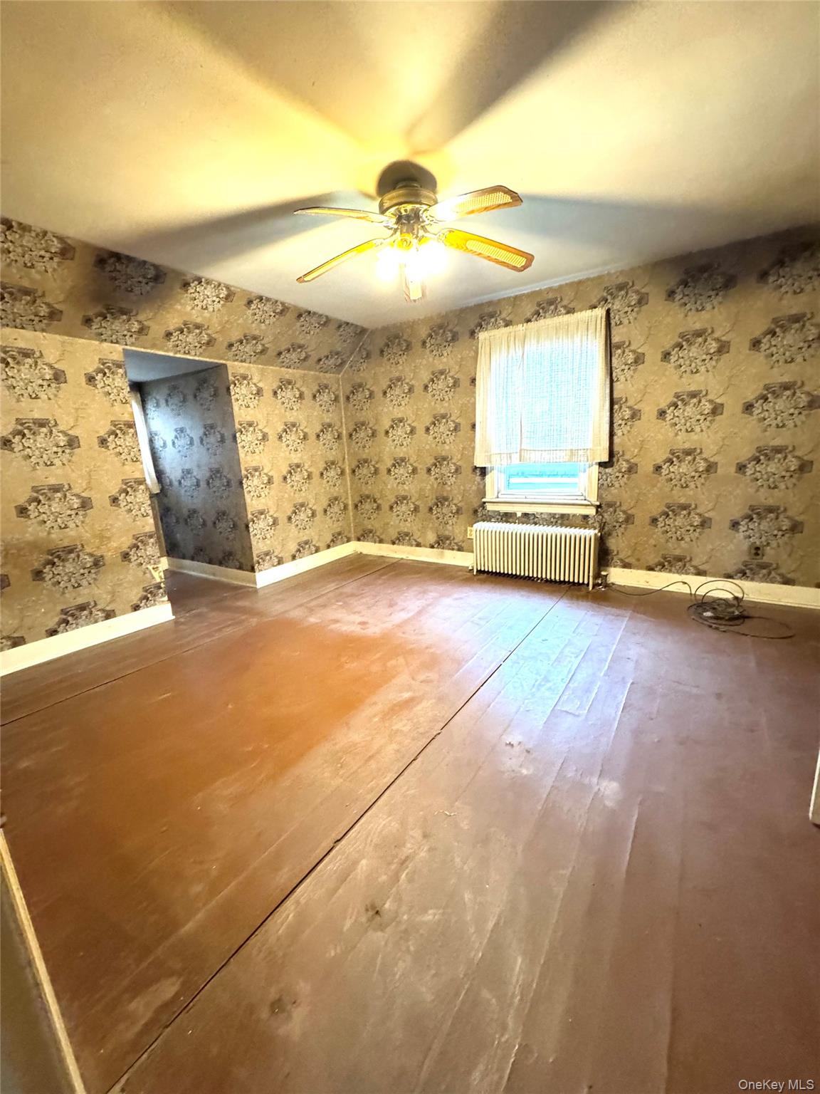 832 Dutchess Turnpike, Poughkeepsie, NY 12603