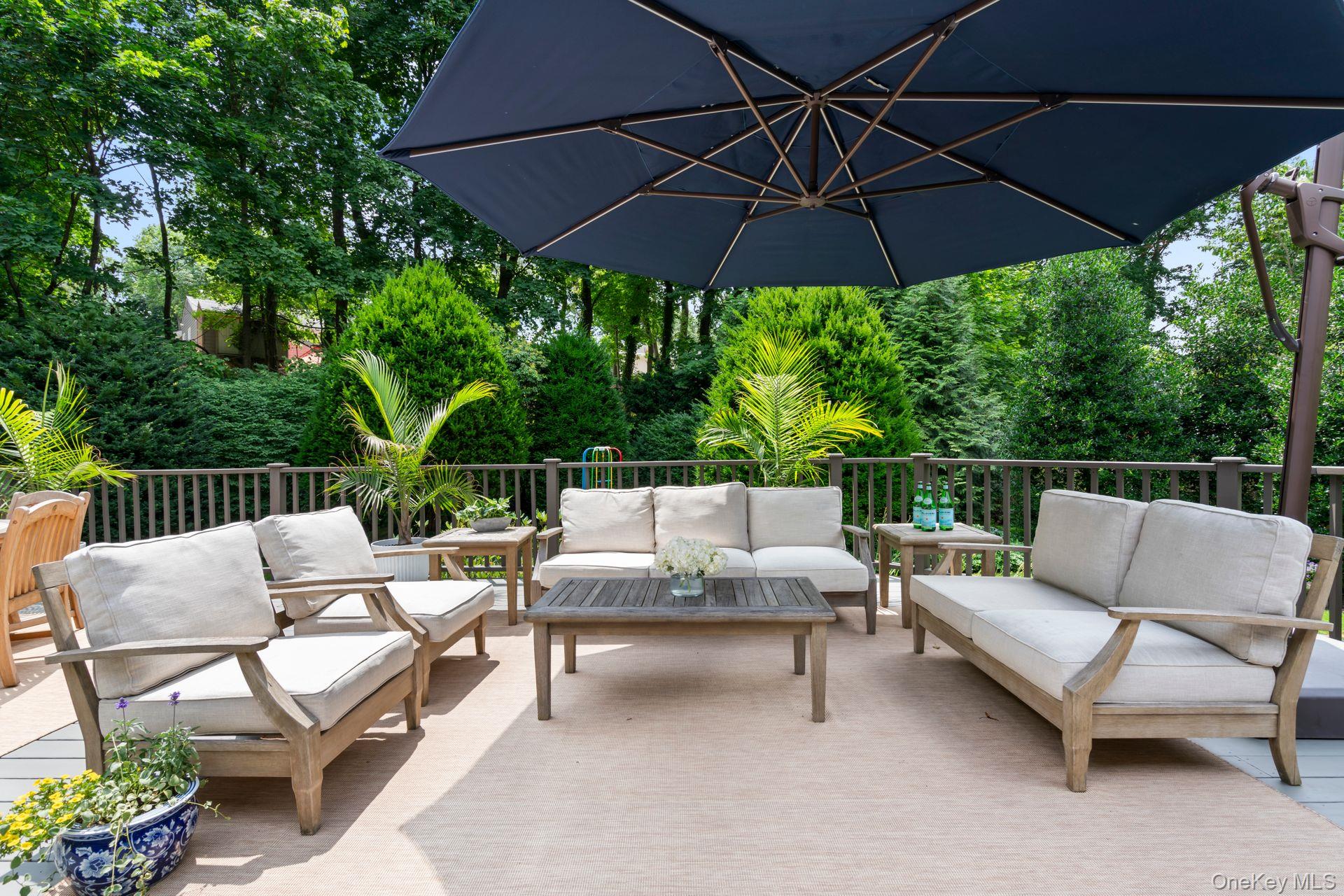 32 Hennessey Drive, Huntington, NY 11743