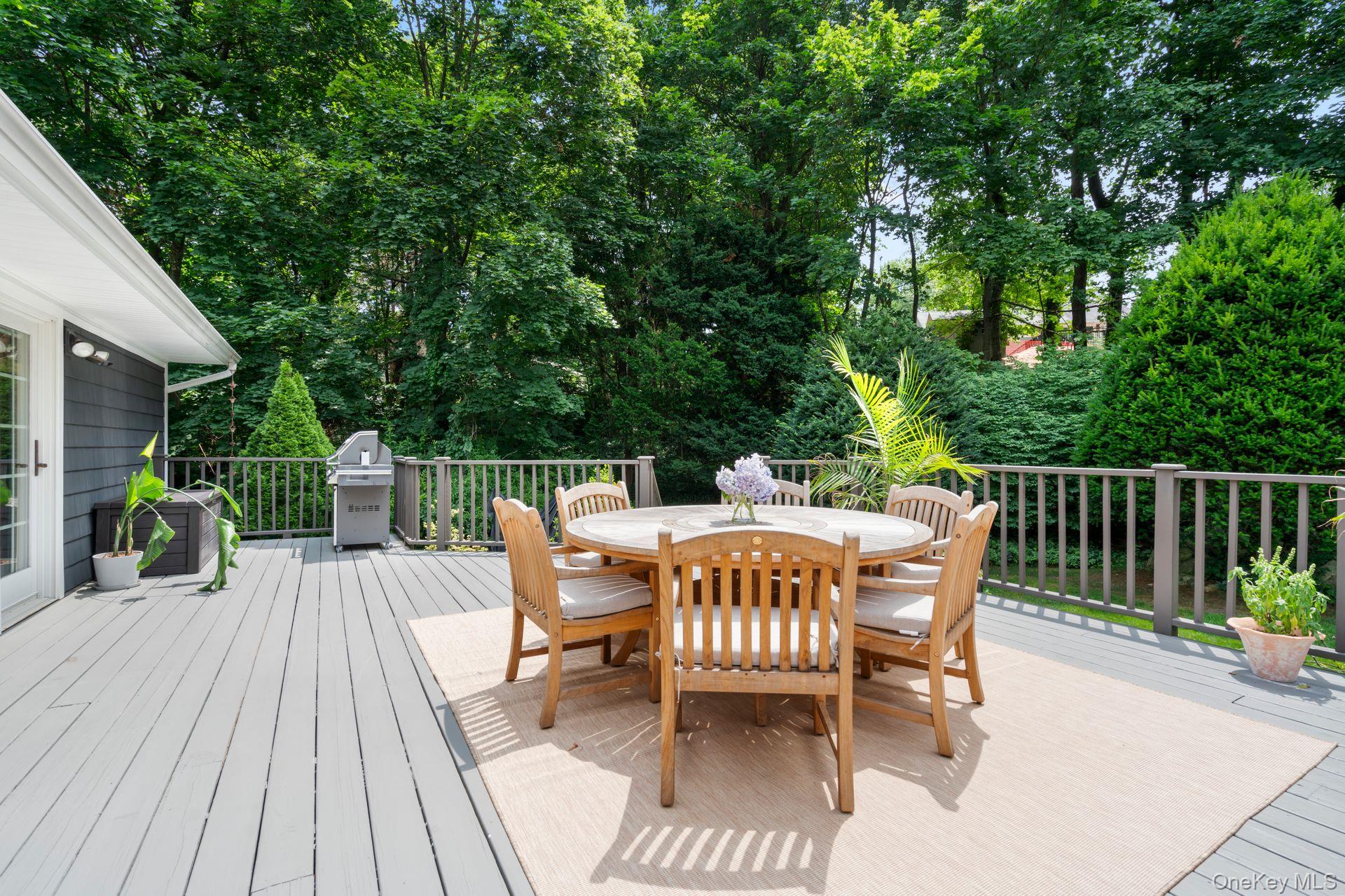 32 Hennessey Drive, Huntington, NY 11743