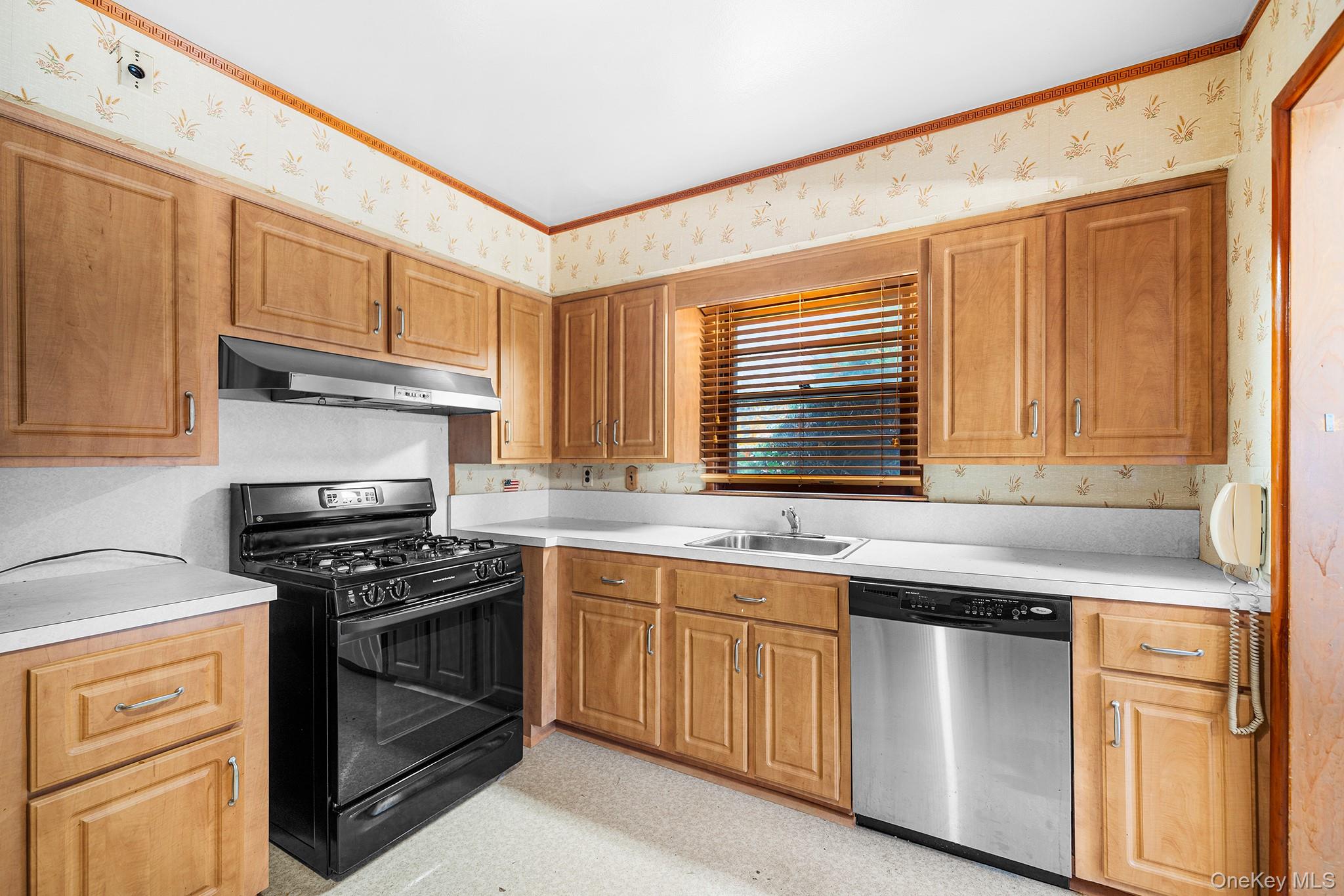 3651 Woodbridge Lane N, Wantagh, NY 11793