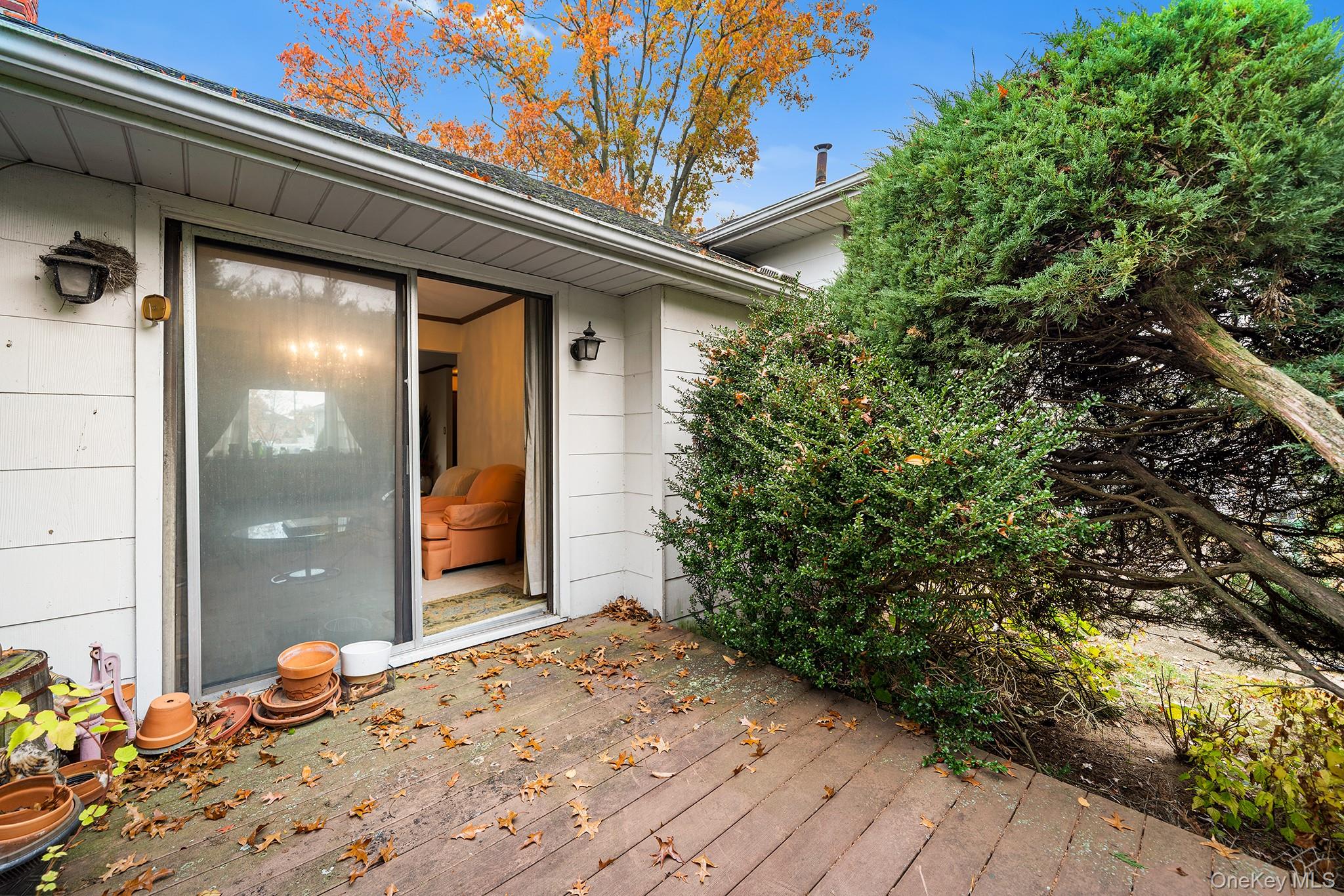 3651 Woodbridge Lane N, Wantagh, NY 11793